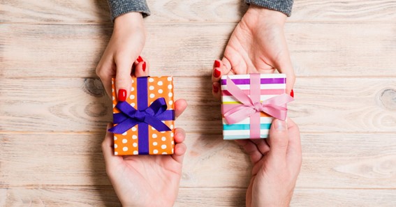 Give Great Gifts- 5 Tips To Help You Become A Brilliant Gift Giver