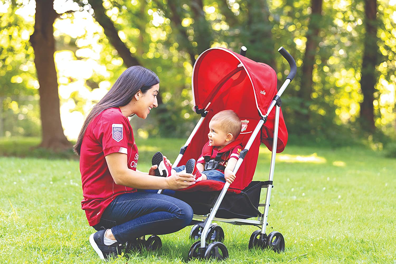 Benefits Of Using Lightweight Stroller For Your Little Ones