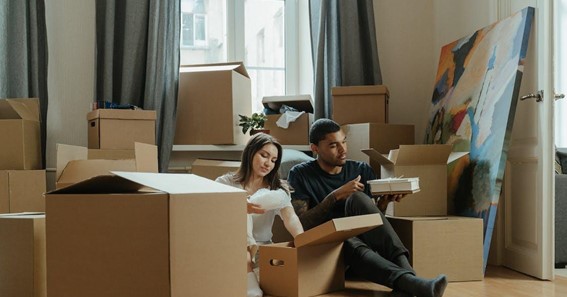 Eight Reasons you should use a storage unit when moving house or relocating