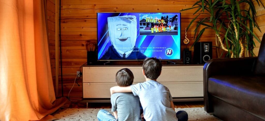To TV Or Not To TV: The Parent's Dilemma In A Child's Bedroom