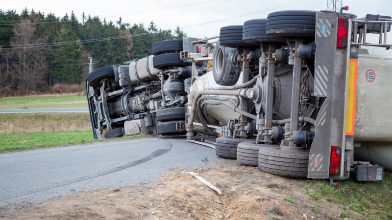Unsurprising Reasons Why Truck Accidents are so Common.